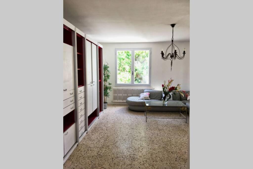 Villa Calme, Climatisee, Piscine, A 2 Pas Du Centre LʼIsle-sur-la-Sorgue Εξωτερικό φωτογραφία